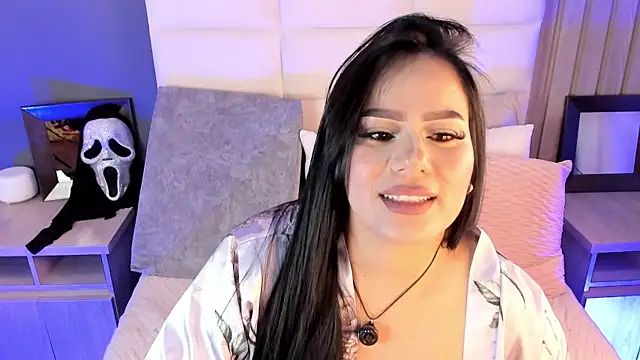 Miah gomez  online show from November 1, 2025, 12:51 pm