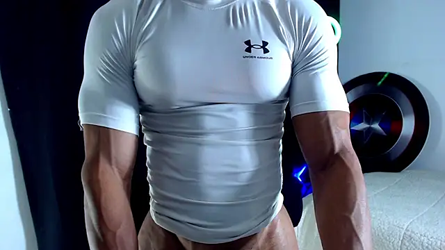 Snapshot of Antonywebb94 chatting on September 27, 2025, 5:01 am Antonywebb94 online show from September 27, 2025, 5:01 am