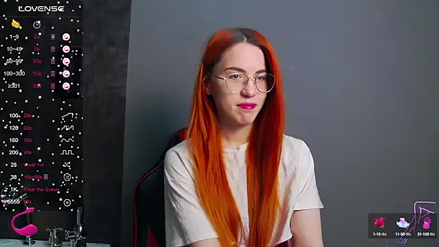 EmilyKents online show from December 4, 2024, 1:36 am
