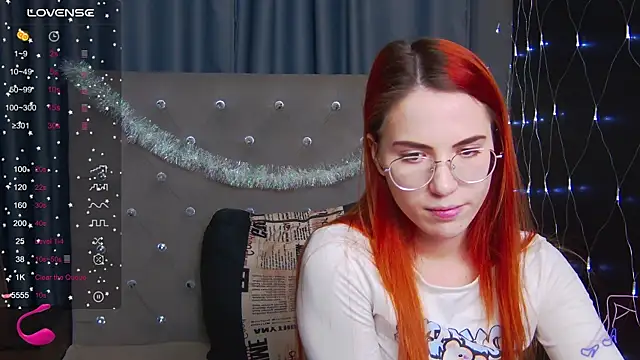 EmilyKents online show from December 25, 2024, 1:42 am