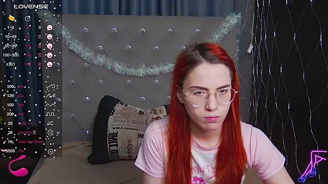 EmilyKents online show from December 27, 2024, 1:22 am