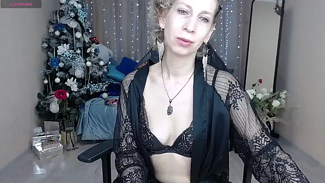 AdrianaSea online show from January 10, 2025, 3:18 am