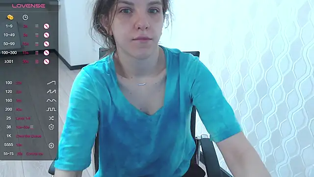 Snapshot of LisaHeart chatting on January 13, 2025, 2:39 am LisaHeart online show from January 13, 2025, 2:39 am