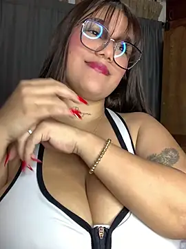 Michellesexxy online show from December 14, 2024, 2:34 am