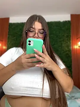 Michellesexxy online show from January 28, 2025, 7:22 am