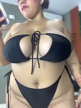 Snapshot of Michellesexxy chatting on March 16, 2025, 6:53 am Michellesexxy online show from March 16, 2025, 6:53 am