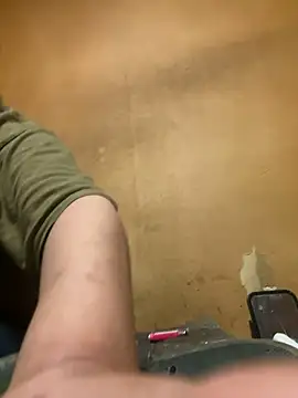 punk0805 online show from October 13, 2025, 1:55 pm