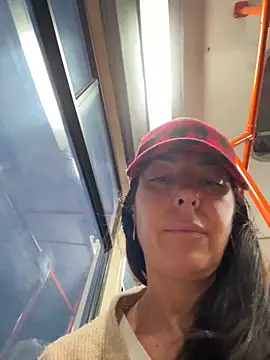 eveangelll online show from October 10, 2025, 4:00 am