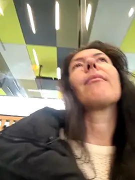 eveangelll online show from November 19, 2025, 8:03 am