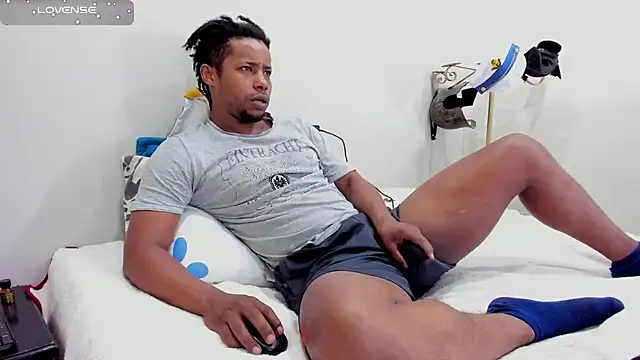 Snapshot of AlejoKhalifa_ chatting on September 23, 2025, 9:56 am AlejoKhalifa  online show from September 23, 2025, 9:56 am