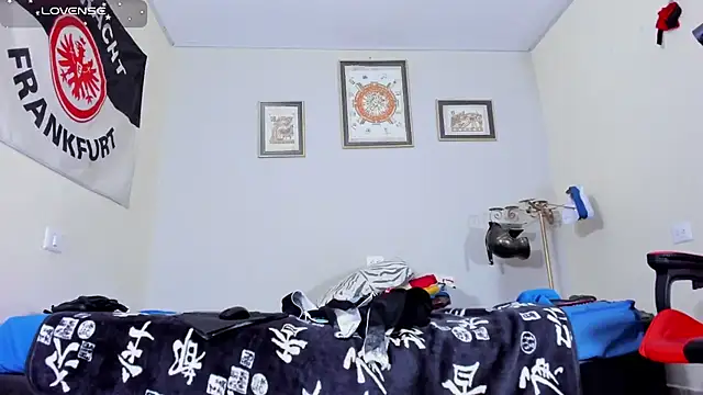 Snapshot of AlejoKhalifa_ chatting on October 26, 2025, 12:22 pm AlejoKhalifa  online show from October 26, 2025, 12:22 pm