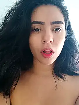 GiiirlPower online show from February 5, 2025, 1:44 pm