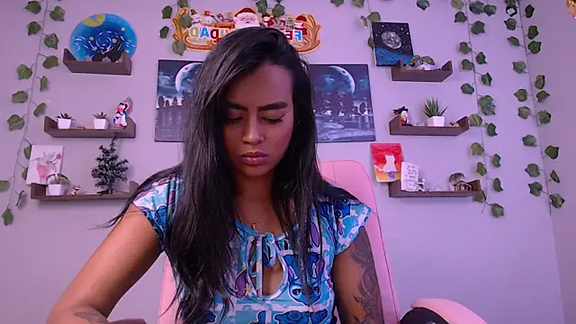 macey elliot  online show from December 27, 2024, 6:53 pm
