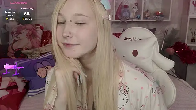 MeowkaKitty online show from December 20, 2025, 1:45 am