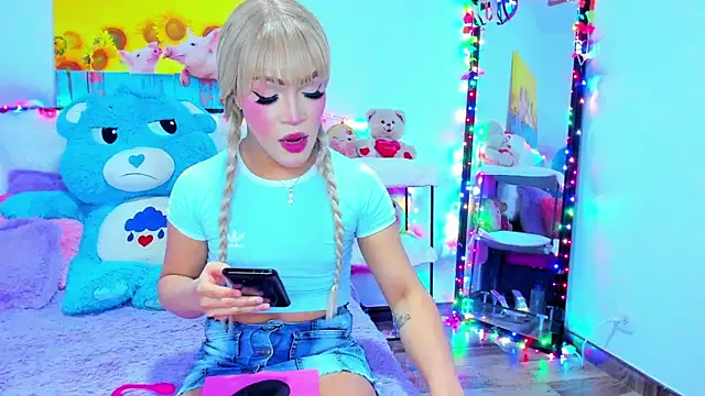 Snapshot of Candy_Candy__ chatting on February 8, 2026, 11:19 pm Candy Candy online show from February 8, 2026, 11:19 pm