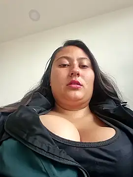 Celeem  online show from June 3, 2026, 10:37 pm