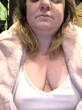 jusichka online show from February 3, 2026, 5:38 am