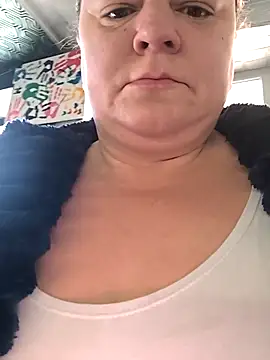 jusichka online show from March 8, 2026, 9:35 am