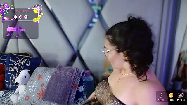 paula daniela1 online show from October 12, 2025, 9:03 pm