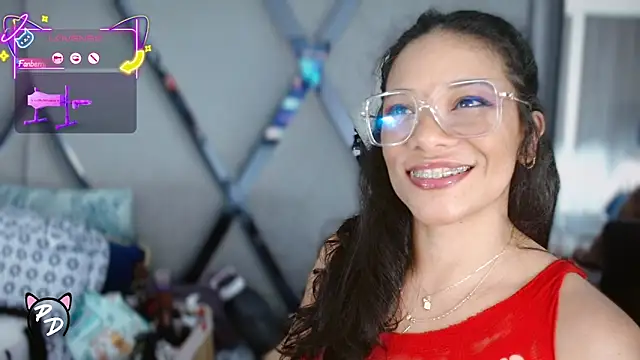 Snapshot of paula_daniela1 chatting on April 6, 2026, 10:11 pm paula daniela1 online show from April 6, 2026, 10:11 pm