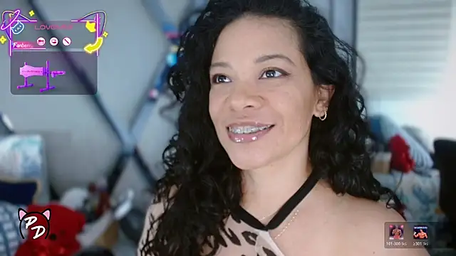 Snapshot of paula_daniela1 chatting on April 16, 2026, 10:23 pm paula daniela1 online show from April 16, 2026, 10:23 pm