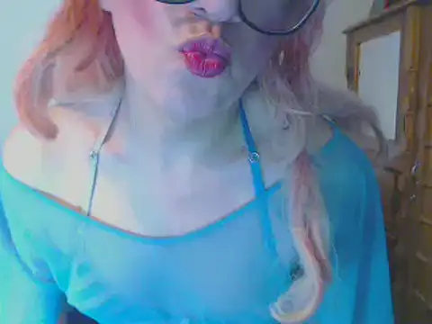 Snapshot of LorenJade chatting on December 7, 2024, 9:39 am LorenJade online show from December 7, 2024, 9:39 am