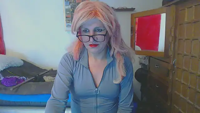 Snapshot of LorenJade chatting on February 8, 2025, 7:26 am LorenJade online show from February 8, 2025, 7:26 am