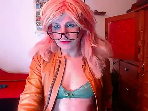 Snapshot of LorenJade chatting on October 7, 2025, 9:28 am LorenJade online show from October 7, 2025, 9:28 am