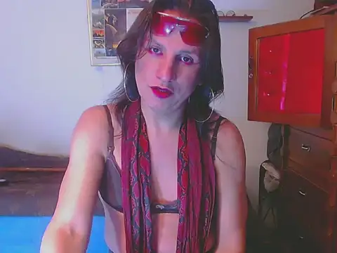 LorenJade online show from March 3, 2026, 7:25 am