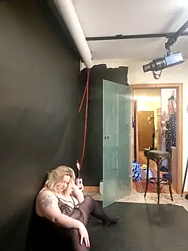 Curvy Lucy online show from January 2, 2025, 2:13 pm