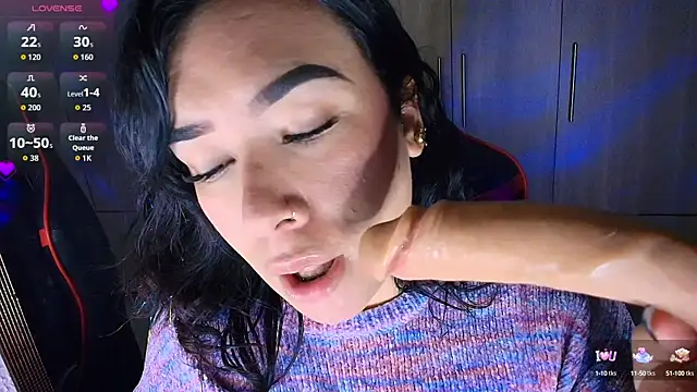 leahtemptation3 online show from October 2, 2025, 9:49 am