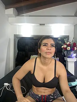 Arianna Jones1 online show from April 22, 2026, 11:50 pm