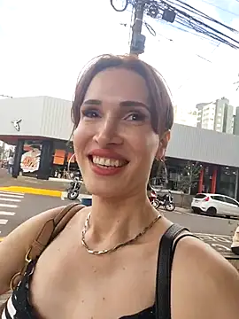 Irresistible24 online show from November 26, 2025, 7:48 pm