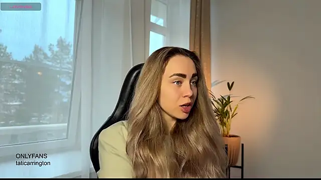 hotexclusive  online show from October 20, 2025, 4:02 am