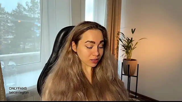 hotexclusive  online show from October 29, 2025, 4:37 am