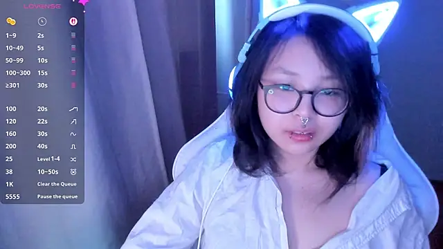 maydaykimmy online show from April 23, 2026, 2:46 am