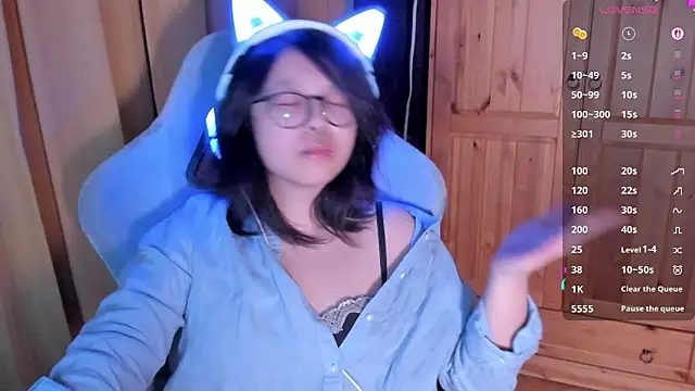 maydaykimmy online show from June 8, 2026, 9:59 pm