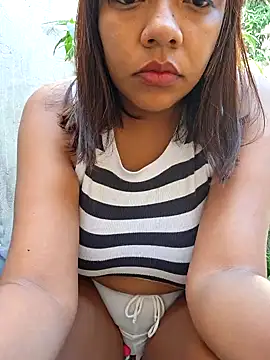 Snapshot of CanelitaPasion chatting on December 4, 2024, 8:29 pm CanelitaPasion online show from December 4, 2024, 8:29 pm