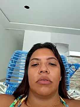 Snapshot of CanelitaPasion chatting on December 14, 2024, 3:47 pm CanelitaPasion online show from December 14, 2024, 3:47 pm