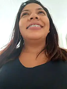 Snapshot of CanelitaPasion chatting on March 13, 2025, 2:23 pm CanelitaPasion online show from March 13, 2025, 2:23 pm