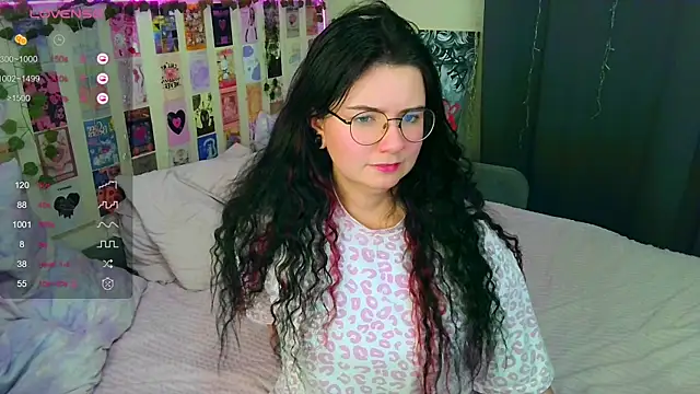 ss-katekisa-ss online show from October 11, 2025, 4:05 pm