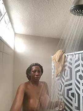 SUUKAM online show from January 6, 2026, 1:15 pm