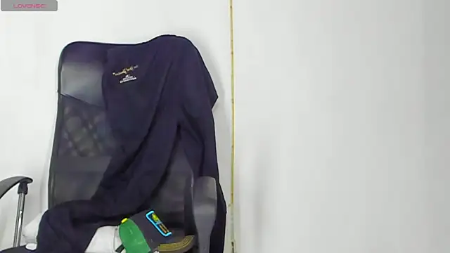 MikeRoss7777 online show from October 4, 2025, 10:08 pm