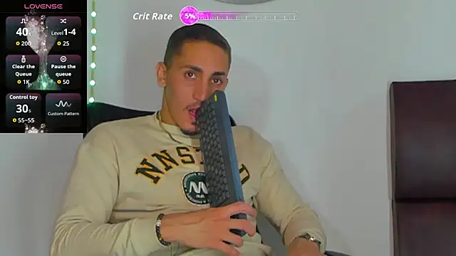 MikeRoss7777 online show from October 11, 2025, 5:17 am