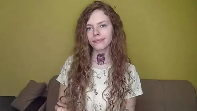 Snapshot of RayaNenlia chatting on March 2, 2026, 5:19 am RayaNenlia online show from March 2, 2026, 5:19 am