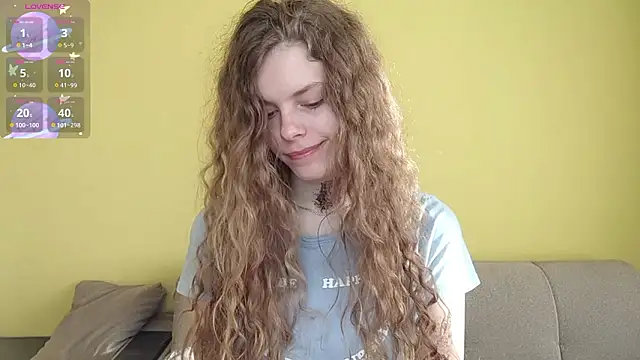 Snapshot of RayaNenlia chatting on March 17, 2026, 5:11 am RayaNenlia online show from March 17, 2026, 5:11 am