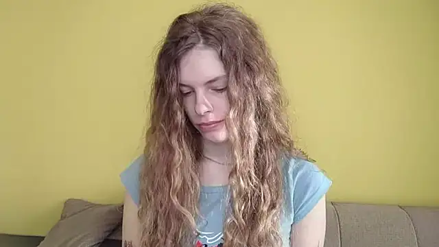 Snapshot of RayaNenlia chatting on March 18, 2026, 5:10 am RayaNenlia online show from March 18, 2026, 5:10 am