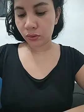 Yara0k online show from May 2, 2026, 10:37 pm