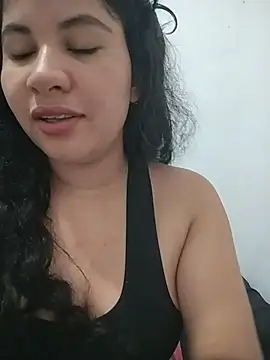 Yara0k online show from May 19, 2026, 8:31 am