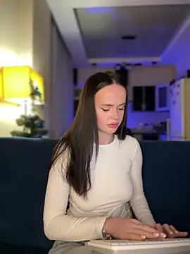 DinaTasty online show from December 16, 2025, 9:09 pm